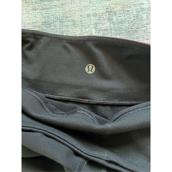 Lululemon Groove Black Fuchsia Peach Pink Quilt Winter Flare Leg Pants Size 8 - Picture 4 of 7